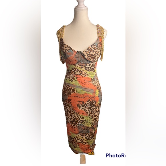 Dresses & Skirts - Midi dress rhinestone detail NWT